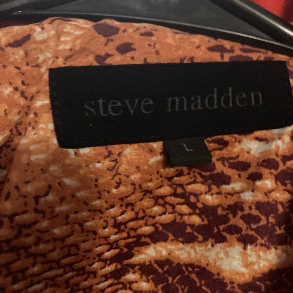 Sold - Picture 3 of 6